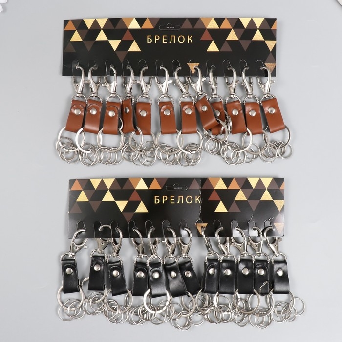 Брелок металл кожзам с карабином коричневый/черный 12х3,4 Брелок металл кожзам с карабином коричневый/черный 12х3,4
