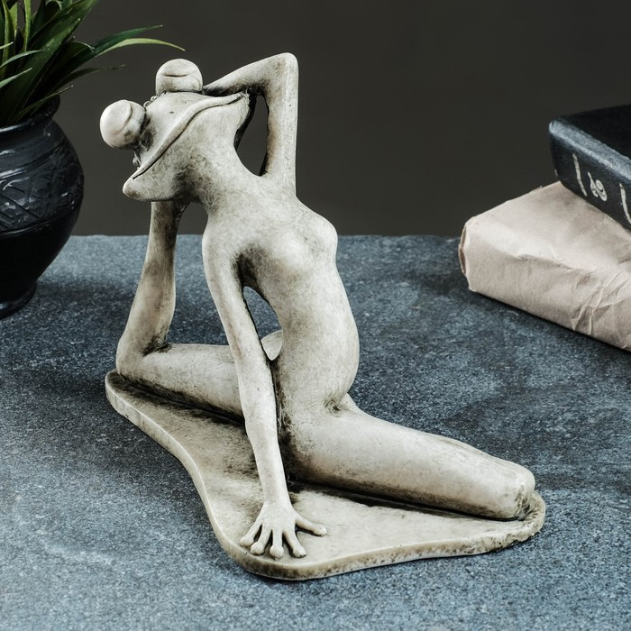 Фигура Фигура "Лягушка йог на шпагате" 16х21х11см, серый камень