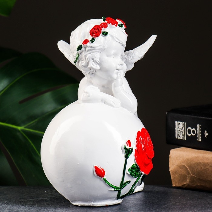 Фигура  Фигура "Ангел на шаре с розой" 18х14см