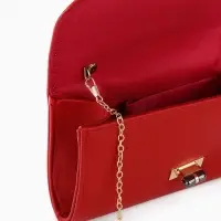 Сумка-клатч женская вечерняя на клапане, на золотистой цепочке, однотонная, бордовая
