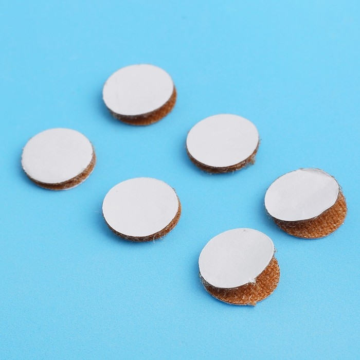 Липучка на клеевой основе «Круг», набор 55 шт., размер 1 шт. 1.5 см, цвет коричневый