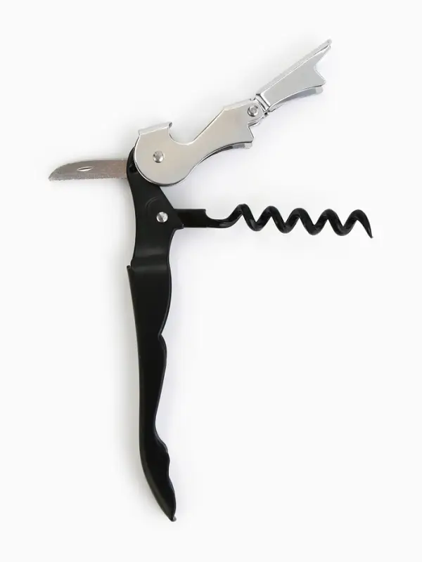 Подарочный набор для вина «Золотому человеку»: 4 предмета + шахматы Подарочный набор для вина «Золотому человеку»: 4 предмета + шахматы