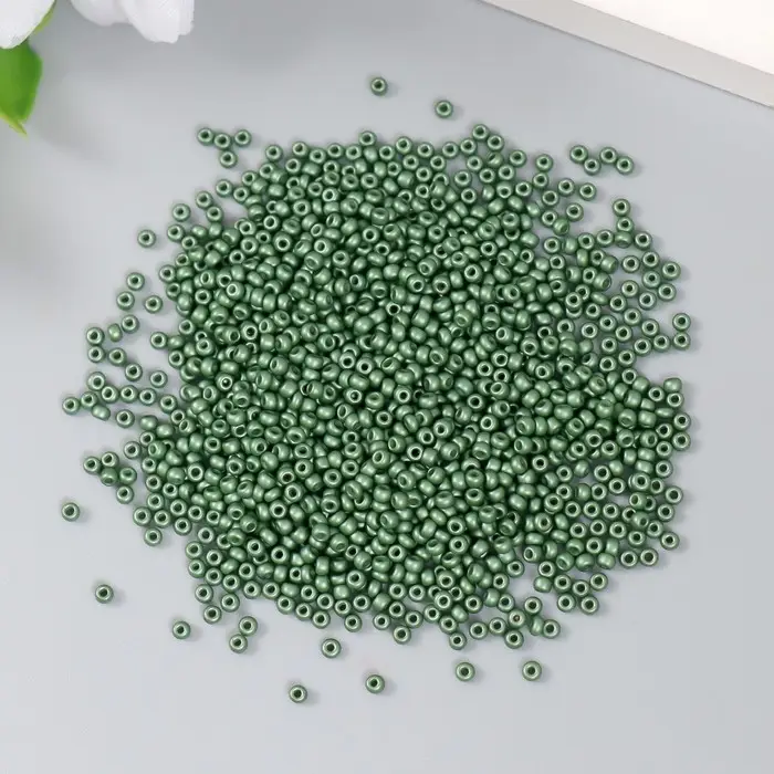 Бисер стекло 12/0  Бисер стекло 12/0 "Платиново-зелёный" 15 гр