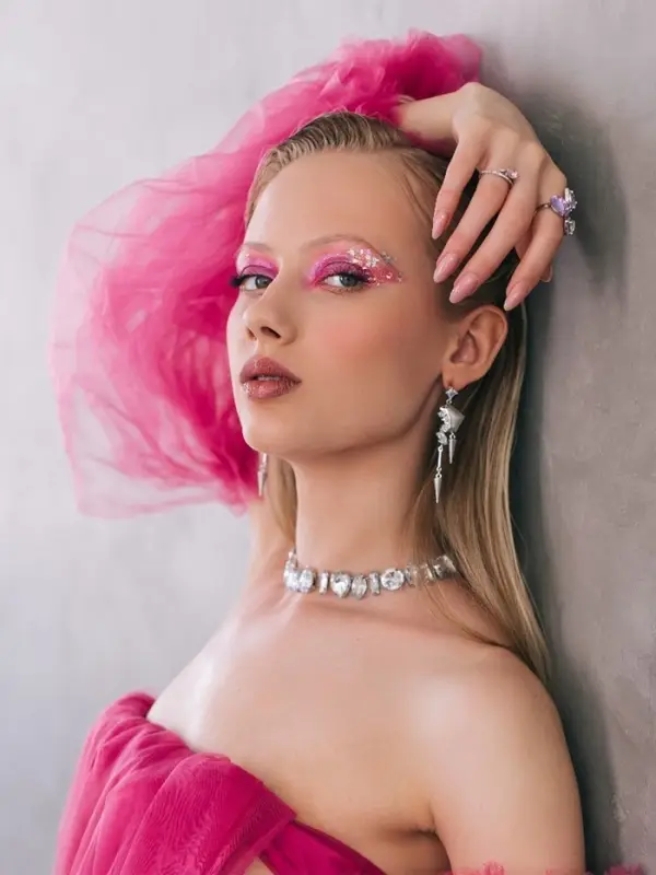 Колье &laquo;Драгоценность&raquo;, геометрия, белое в серебре, 32 см