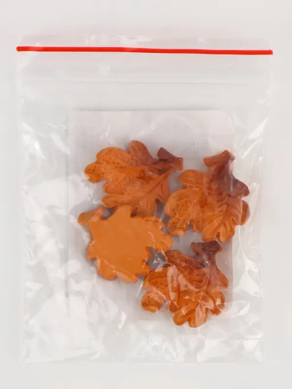 Миниатюра кукольная «Осенний лист», набор 4 шт., размер 1 шт. — 2 × 2 × 0,5 см Миниатюра кукольная «Осенний лист», набор 4 шт., размер 1 шт. — 2 × 2 × 0,5 см