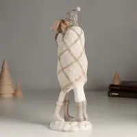 Сувенир полистоун "Зимние объятия влюбленных" 9,5х8х27 см