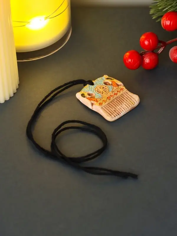 Оберег гребень  Оберег гребень "Огненные кони" 4х3,5х1 см, цветной