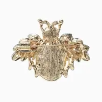 Брошь &laquo;Жук&raquo; роскошный, жемчуг, кристаллы, цвет белый радужный в золоте