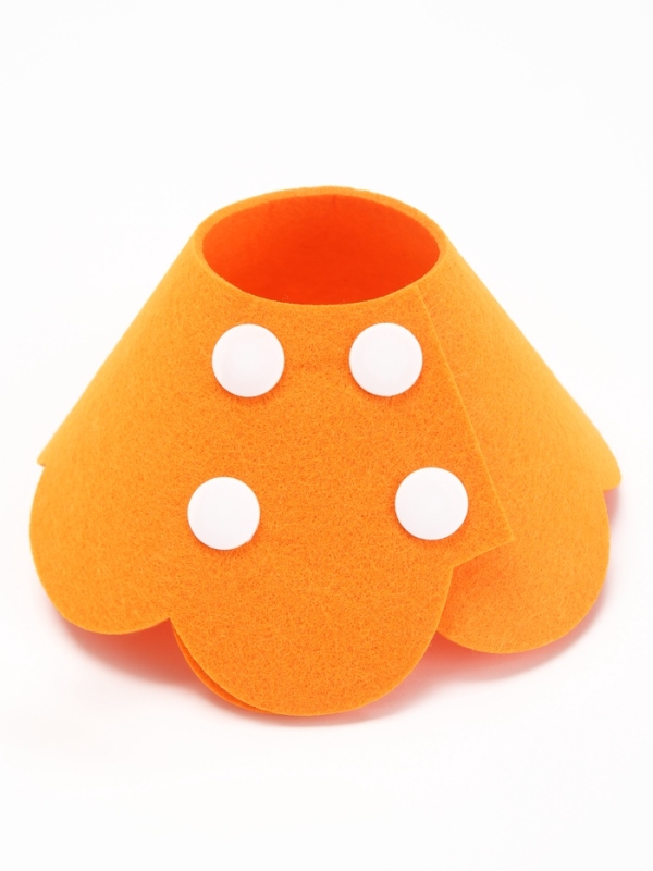 Ветеринарный воротник из фетра  Ветеринарный воротник из фетра "Ромашка", размер M, оранжевый