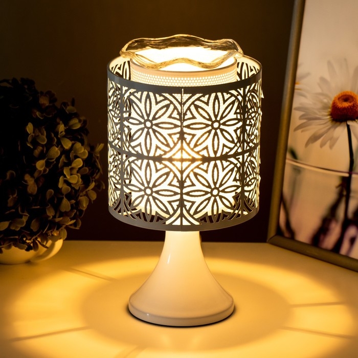 Аромасветильник Аромасветильник "Цветы" G4 35Вт белый 14,5х14,5х25,5 см RISALUX