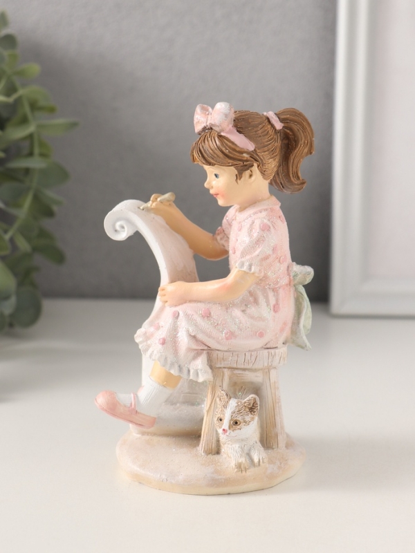 Сувенир полистоун Сувенир полистоун "Девочка рисует, с котиком" розовый 7,5х7х13 см