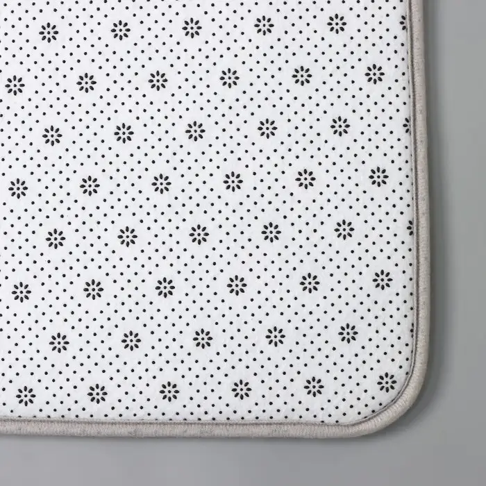 Коврик для ванной светящийся в темноте Доляна &laquo;Светящиеся фигуры&raquo;, 50&times;80 см, серый