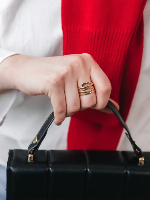 Кольцо &laquo;Звенья&raquo;, широкое, цвет золото, безразмерное