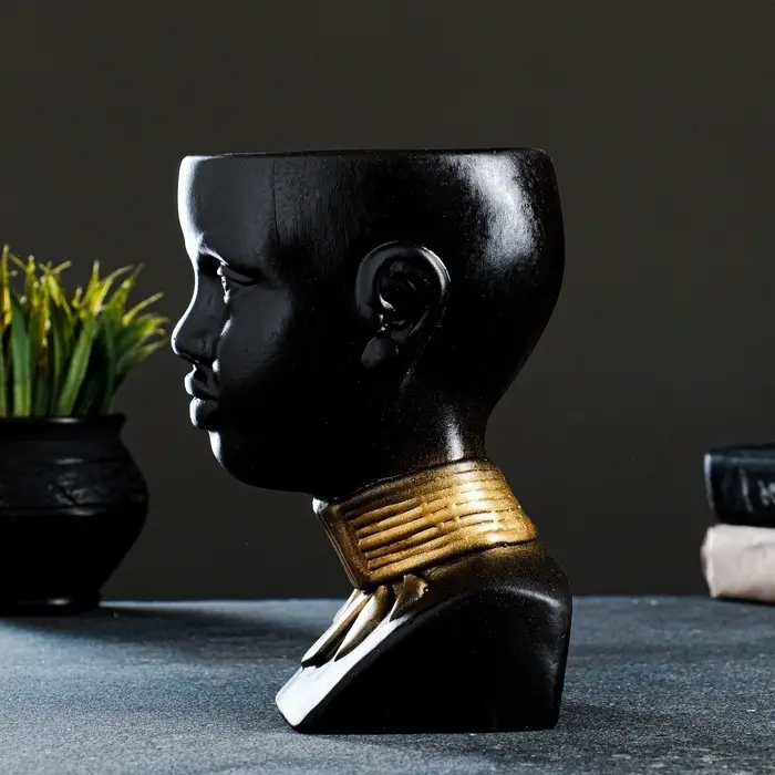 Декоративное кашпо для цветов &laquo;Негритянка&raquo;, 1.3 л, 14&times;20&times;12 см, керамическое, чёрное