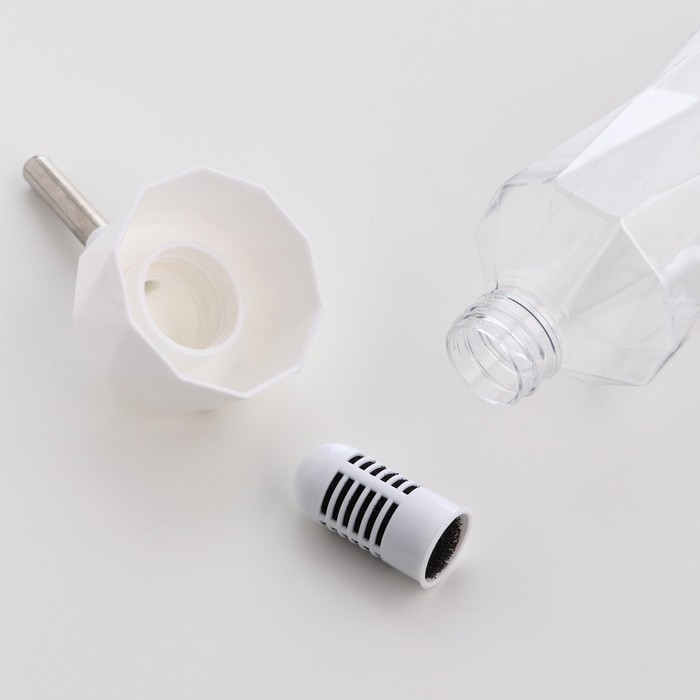 Поилка для животных, 500 мл, крепление-пружинка, белая Поилка для животных, 500 мл, крепление-пружинка, белая