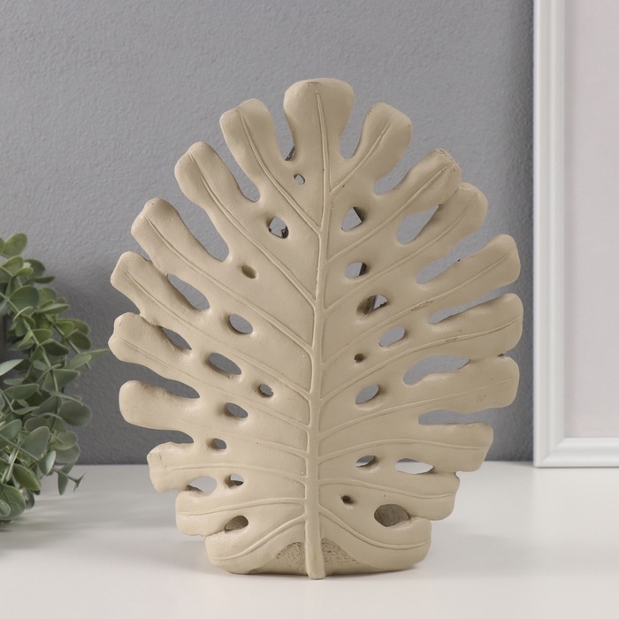 Сувенир полистоун подсвечник  Сувенир полистоун подсвечник "Девушка в позе лотоса у монстеры" под бронзу d=4,3 см 12,3х22х25 см