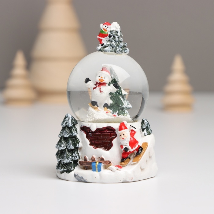 Сувенир полистоун водяной шар свет Сувенир полистоун водяной шар свет "Снеговик. Ёлочка" МИКС 5,5х5,5х9 см