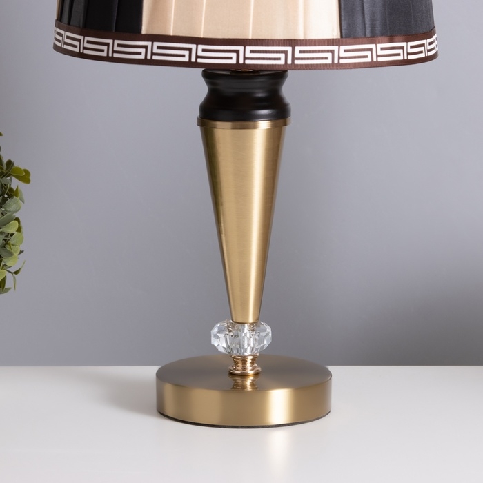 Лампа настольная Лампа настольная "Крис" 1х40Вт Е27 бронза 25х25х46,5см