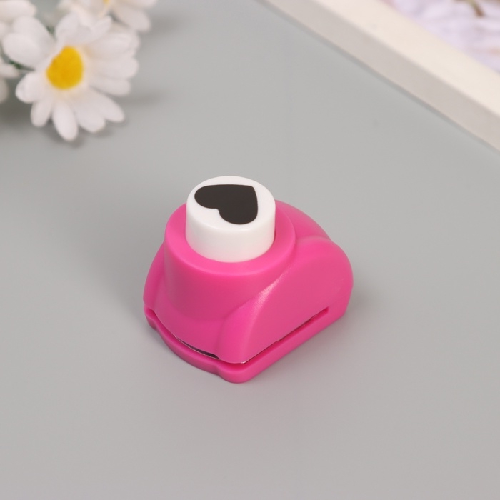 Дырокол фигурный Дырокол фигурный "Сердечко" d=1,5 см МИКС 3,5х4х4 см