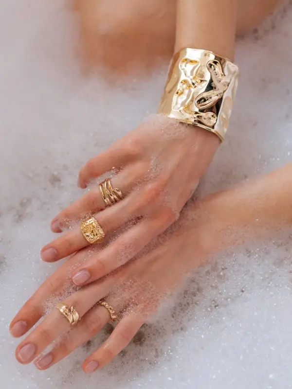 Браслет манжета &laquo;Волны&raquo;, d=6.5 см, цвет золото