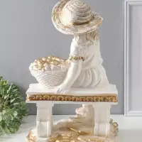 Фигура "Девочка на скамейке" перламутр с золотом, 46х31х22 см