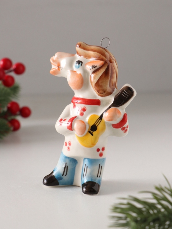 Ёлочная игрушка фарфоровая Ёлочная игрушка фарфоровая "Конь Цыган с гитарой", 11 см