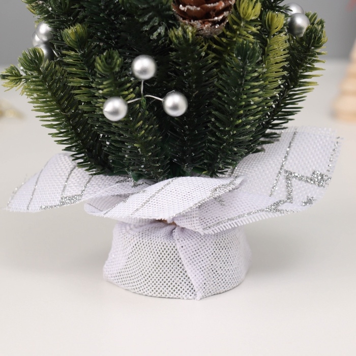 Искусственная ёлка настольная «Зимнее волшебство. Звезда», в мешочке, 17 см, ветки литые отгибаются, шишки, декор Искусственная ёлка настольная «Зимнее волшебство. Звезда», в мешочке, 17 см, ветки литые отгибаются, шишки, декор