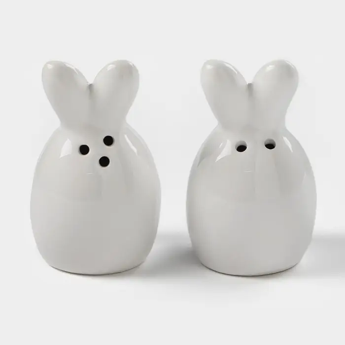 Набор для специй Доляна &laquo;Зайка в золотом&raquo;, солонка, перечница 50 мл, доломит, белый