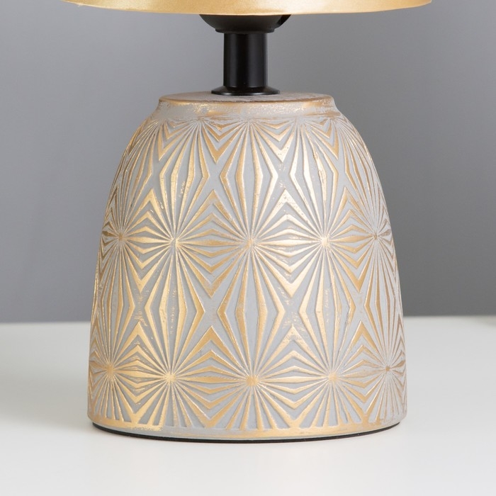 Настольная лампа Настольная лампа "Диана" Е27 40Вт серо-золотой 13х13х27,5 см