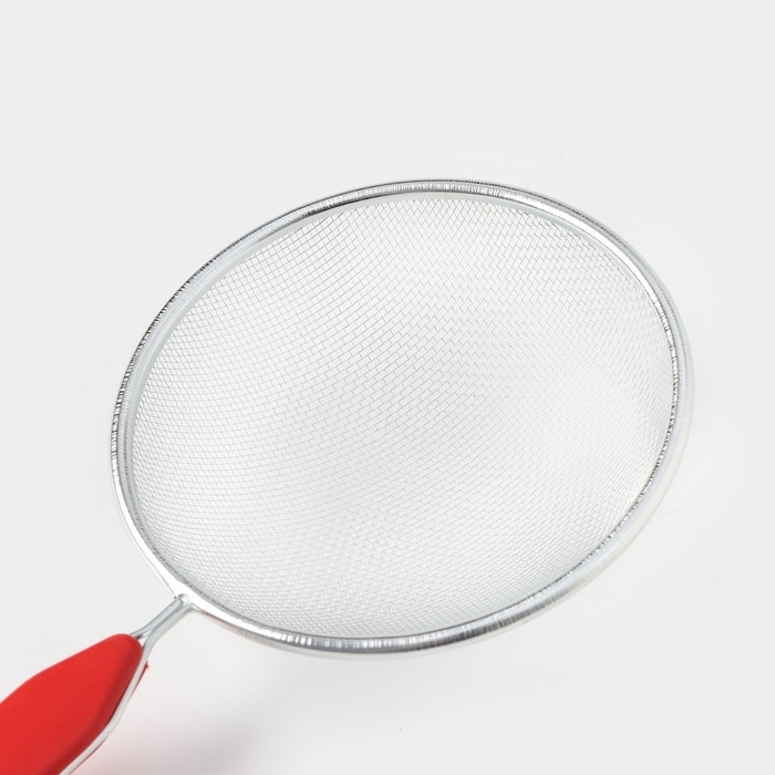 Сито для просеивания с ручкой Доляна «Хозяюшка», d=10 см, цвет красный Сито для просеивания с ручкой Доляна «Хозяюшка», d=10 см, цвет красный