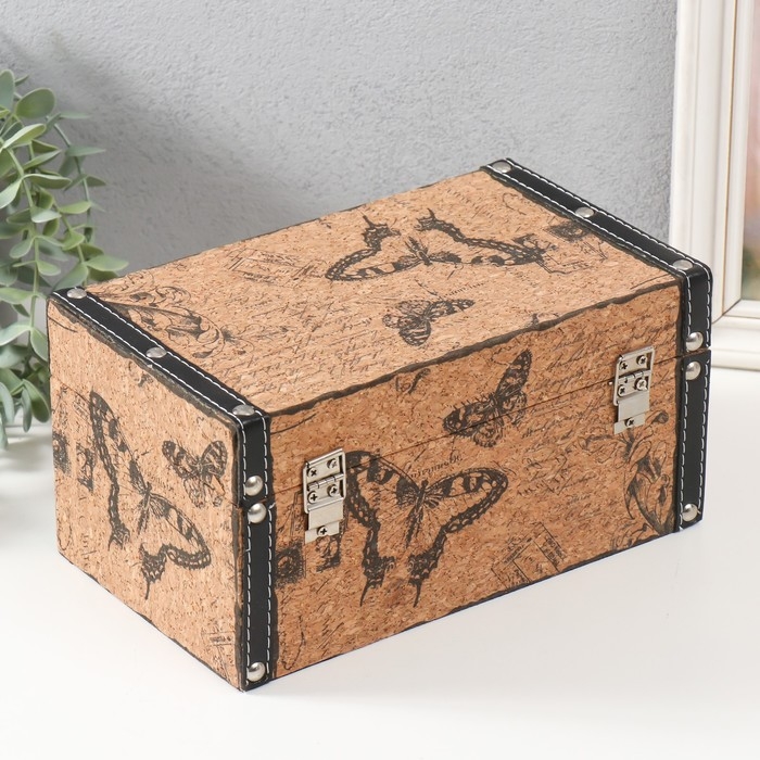 Шкатулка дерево кожзам под пробку Шкатулка дерево кожзам под пробку "Бабочки и старинное письмо" 24х14х12 см