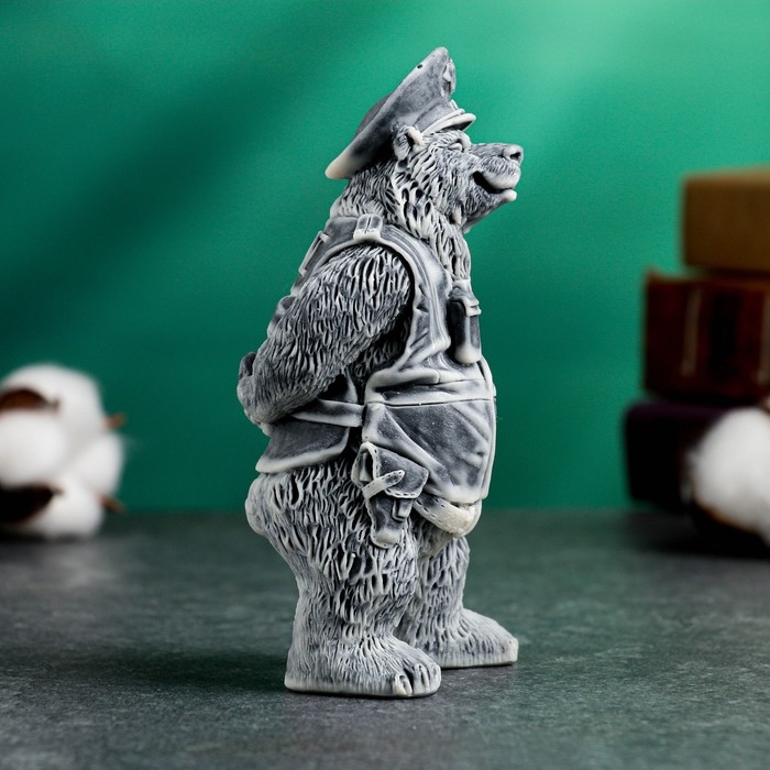 Фигура Фигура "Медведь гаишник" 13,5см