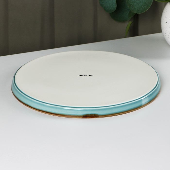 Тарелка фарфоровая с бортиком Magistro «Церера», d=25,5 см, цвет голубой Тарелка фарфоровая с бортиком Magistro «Церера», d=25,5 см, цвет голубой