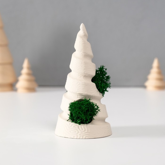 Сувенир  Сувенир "Елка" со мхом белая, высота 10 см, d-5 см (мох зелен стабил)