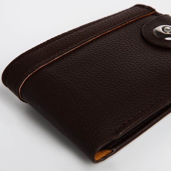 Портмоне мужское на магните, отдел для купюр, для карт, цвет коричневый Портмоне мужское на магните, отдел для купюр, для карт, цвет коричневый