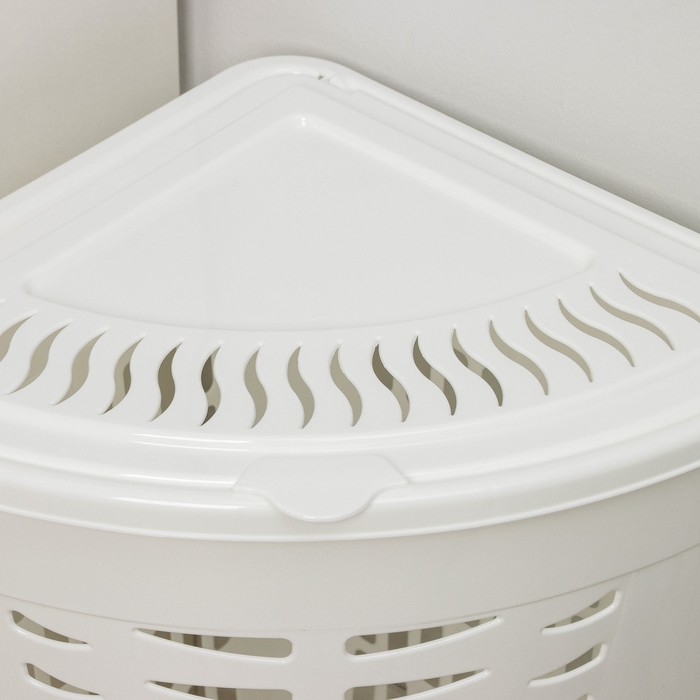 Корзина для белья угловая с крышкой, 45 л, 38×38×56 см, цвет белый Корзина для белья угловая с крышкой, 45 л, 38×38×56 см, цвет белый