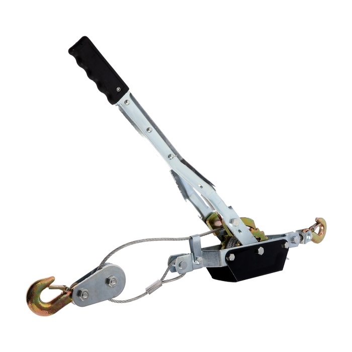 Лебедка рычажная ТУНДРА, двойное храповое колесо, тяга 4 т (подъем 1.6 т), трос 4 метра Лебедка рычажная ТУНДРА, двойное храповое колесо, тяга 4 т (подъем 1.6 т), трос 4 метра