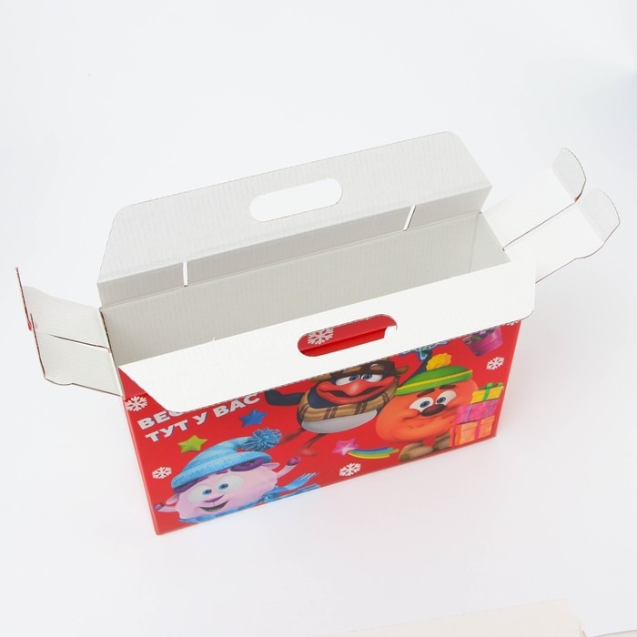 Новый год. Подарочная коробка Новогодняя Портфель широкий Новый год. Подарочная коробка Новогодняя Портфель широкий "Смешарики" лицензия 31 х 8,5 х 20,3 см (+5 см).