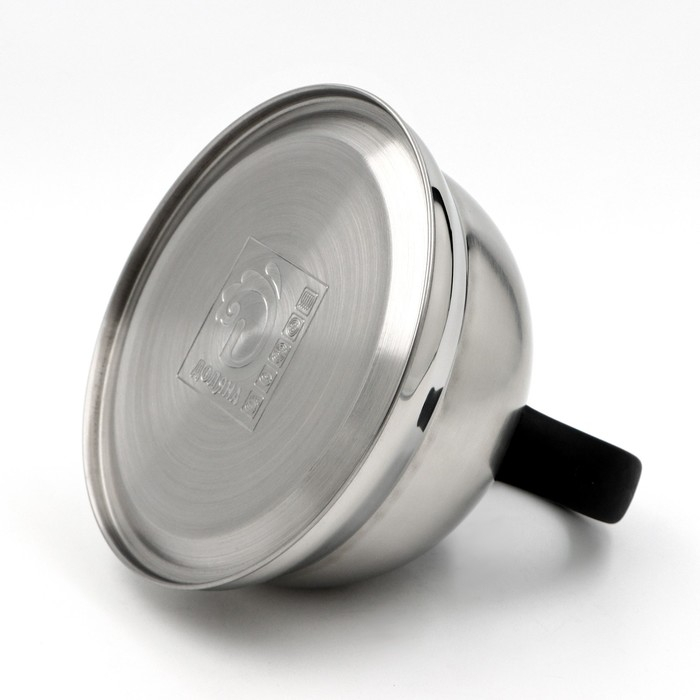 Чайник со свистком из нержавеющей стали Доляна «Рио», 2,8 л, фиксированная ручка, цвет хромированный Чайник со свистком из нержавеющей стали Доляна «Рио», 2,8 л, фиксированная ручка, цвет хромированный