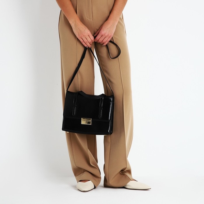 Сумка-мессенджер на клапане, цвет чёрный Сумка-мессенджер на клапане, цвет чёрный