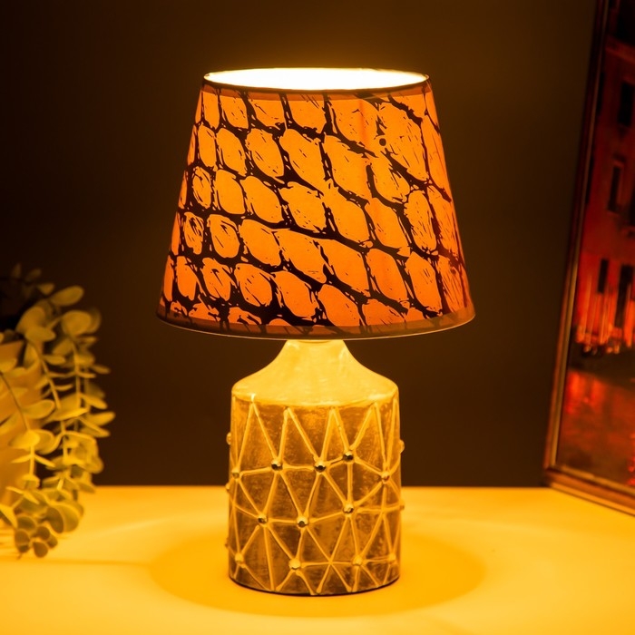 Настольная лампа Настольная лампа "Аззерра" Е14 15Вт 20х20х32 см RISALUX