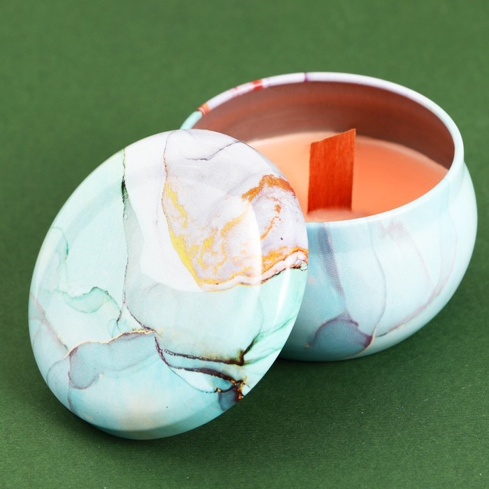 Ароматическая свеча из соевого воска «Сказочная», аромат бабл гам, 6 х 6 х 4 см. Ароматическая свеча из соевого воска «Сказочная», аромат бабл гам, 6 х 6 х 4 см.