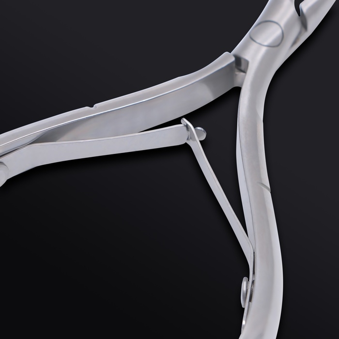 Кусачки маникюрные для кутикулы «Premium», двойная пружина, 10,5 см, длина лезвия - 7 мм, на блистере, цвет серебристый