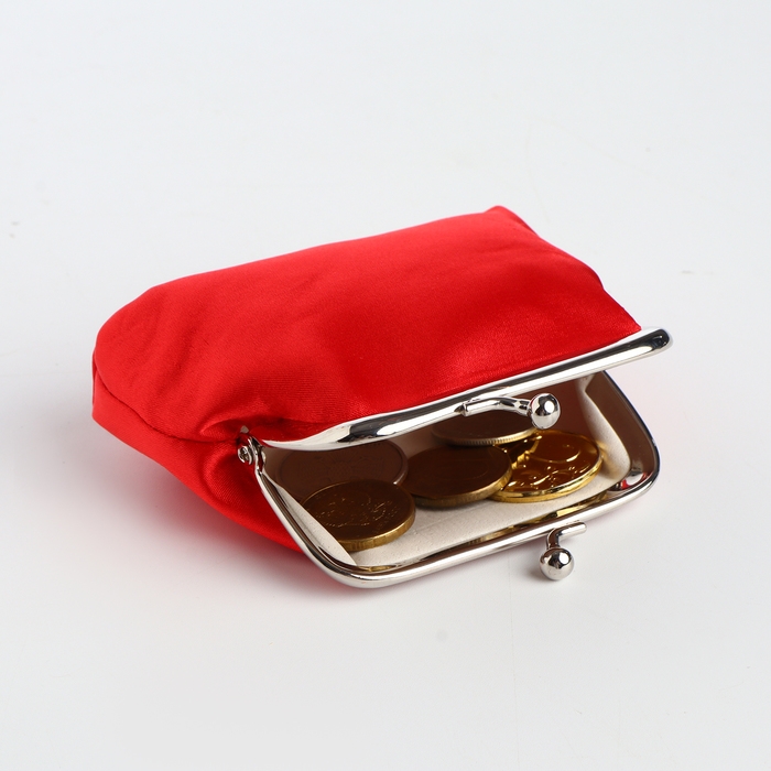 Кошелёк женский на фермуаре, цвет красный