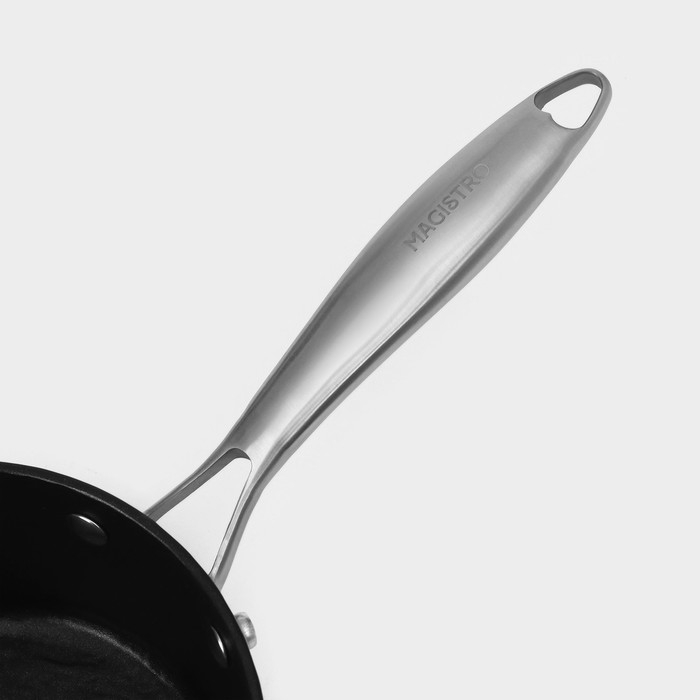 Ковш из нержавеющей стали Magistro «Rock Stone», 1,5 л, d=18 см, h=8 см, с крышкой, антипригарное покрытие, индукция Ковш из нержавеющей стали Magistro «Rock Stone», 1,5 л, d=18 см, h=8 см, с крышкой, антипригарное покрытие, индукция