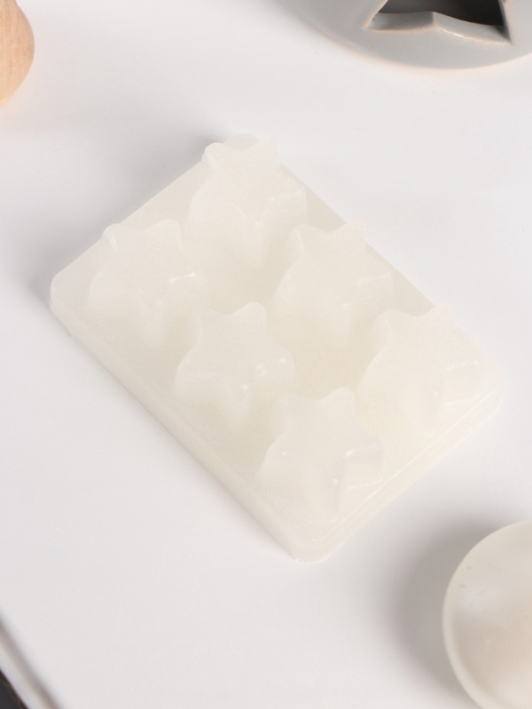 Набор: аромалампа для эфирных масел, мелтсы из воска ароматические «Звезда», серая, 7.5×7.5×8 см Набор: аромалампа для эфирных масел, мелтсы из воска ароматические «Звезда», серая, 7.5×7.5×8 см