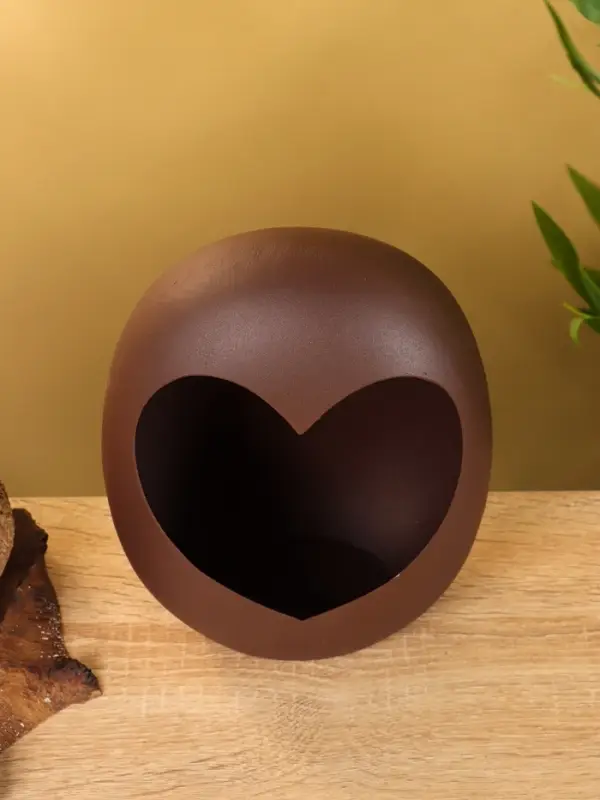 Подсвечник в форме сердца текстурный «Шоколад», 16.5×8.5×22+/- 1 см