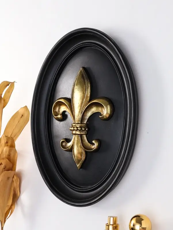 Панно интерьерное полистоун "Геральдическая лилия" чёрный с золотом 20х2,5х26,2 см