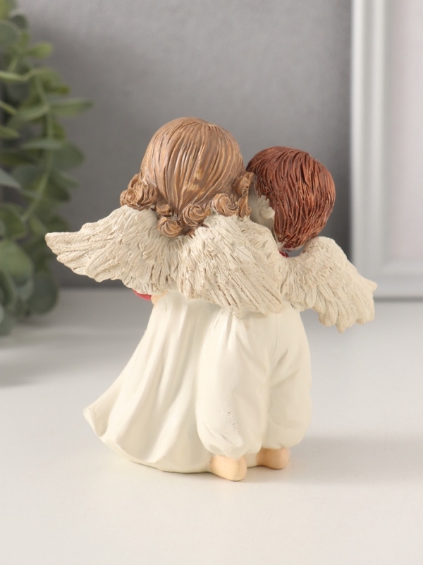 Сувенир полистоун  Сувенир полистоун "Ангелочки-малыши в бежево-красных нарядах" 10,5х6х11,5 см