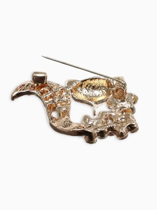 Брошь &laquo;Лиса&raquo;, в цветах, белая в золоте